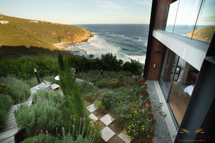 4 Bedroom Property for Sale in Herolds Bay Western Cape
